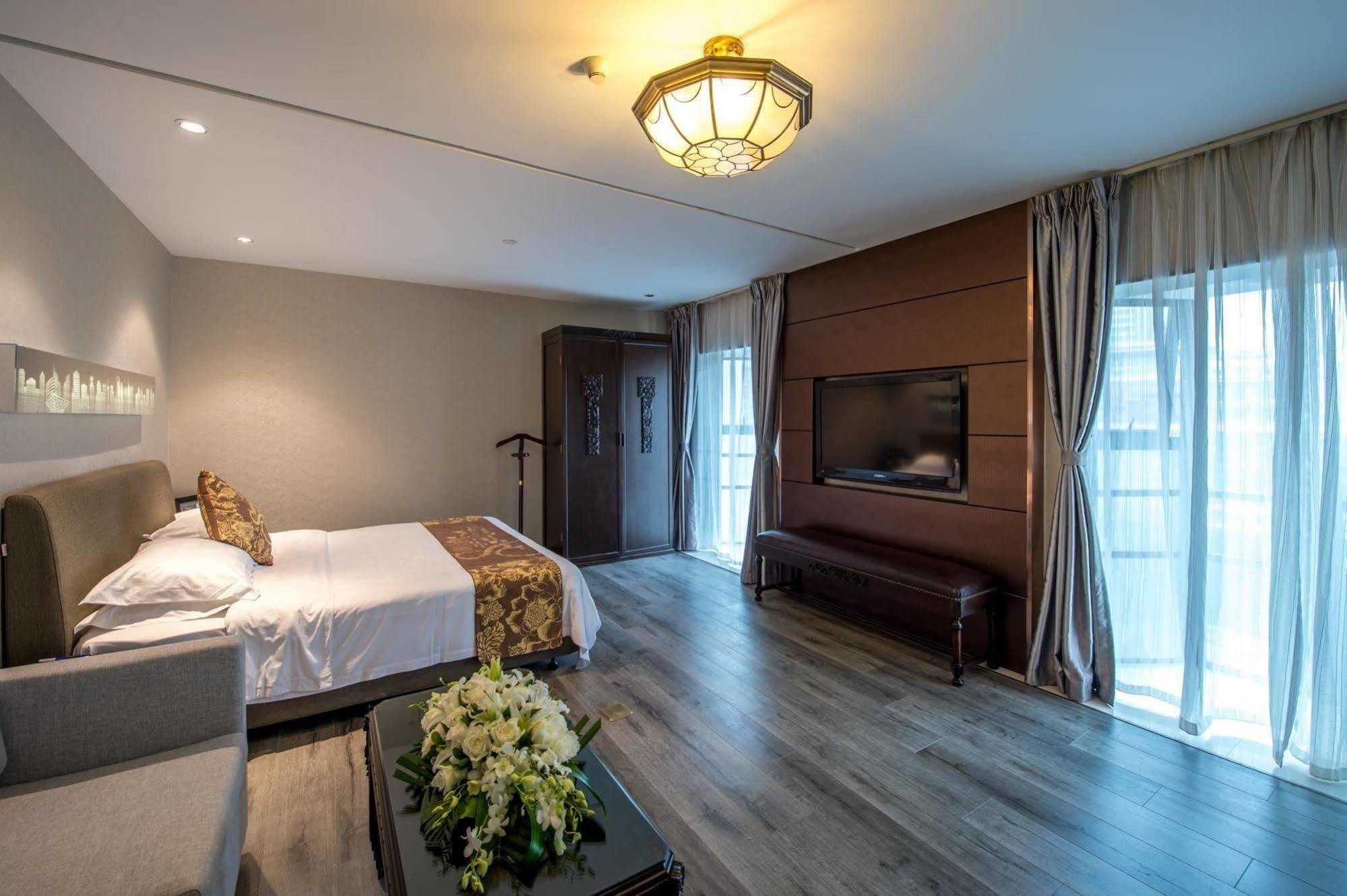 Kingtown Riverside Hotel Plaza Shanghai Exterior photo