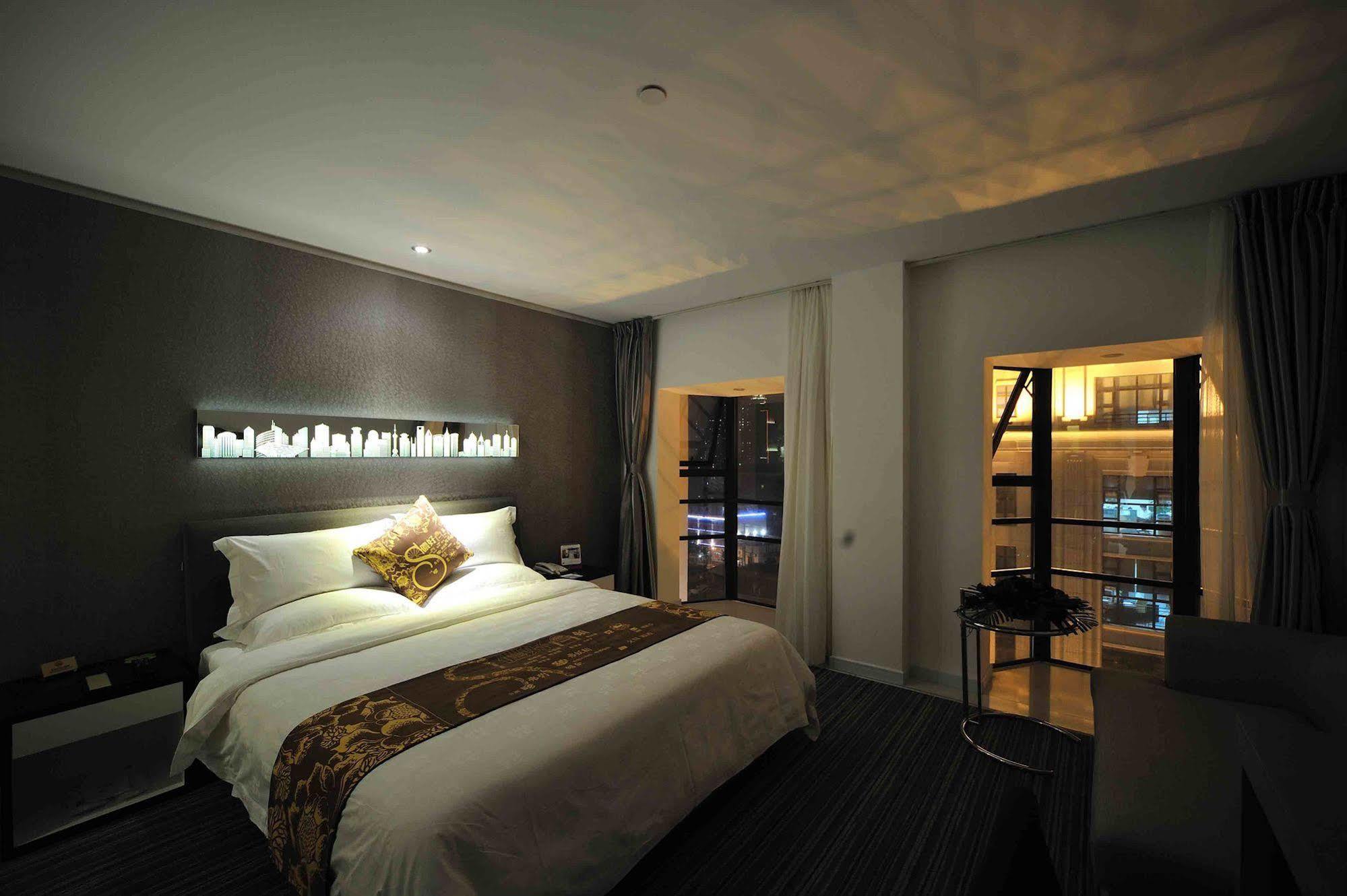 Kingtown Riverside Hotel Plaza Shanghai Exterior photo